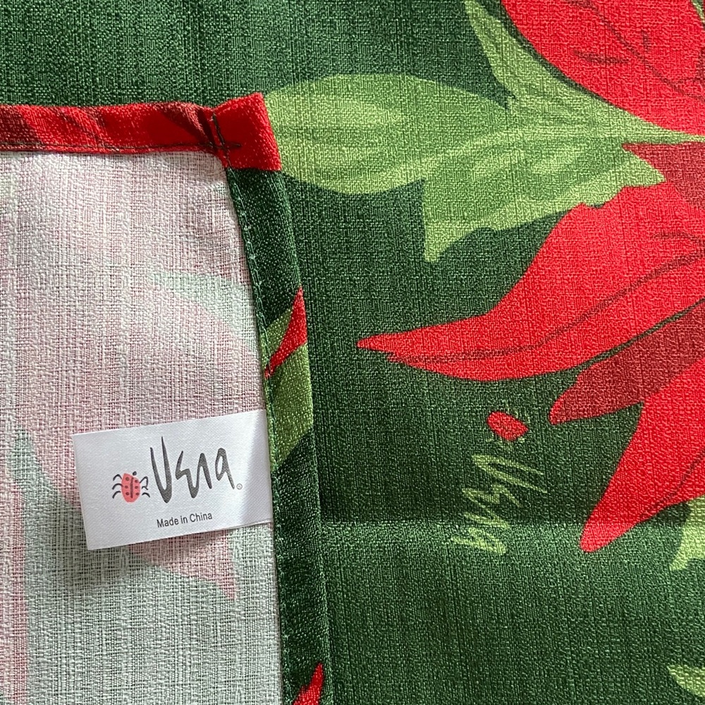 Vera Neumann Tablecloth Red Poinsettia Holiday Christmas Oblong 52X70 NEW - Picture 5 of 7